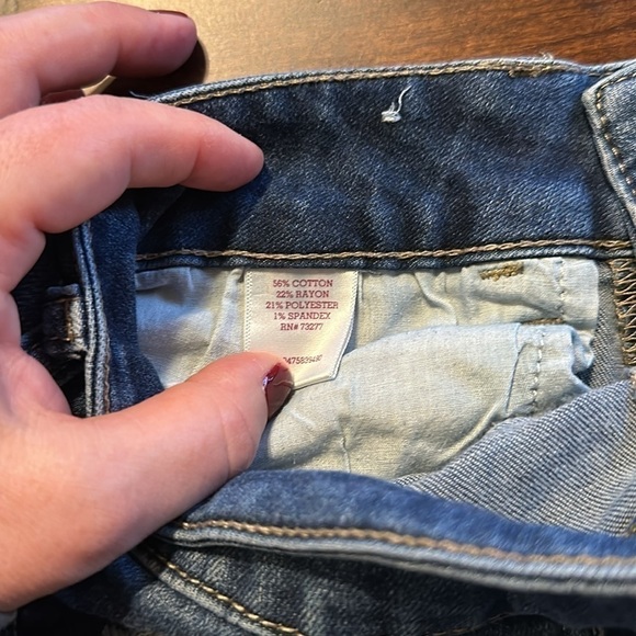 SO Medium Wash Denim Jean Shorts Size 3 - Picture 9 of 9